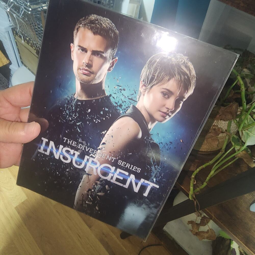 DVD THE DIVERGENT SERIES : INSURGENT DIGI-BOOK BLU RAY SET 3 DISC